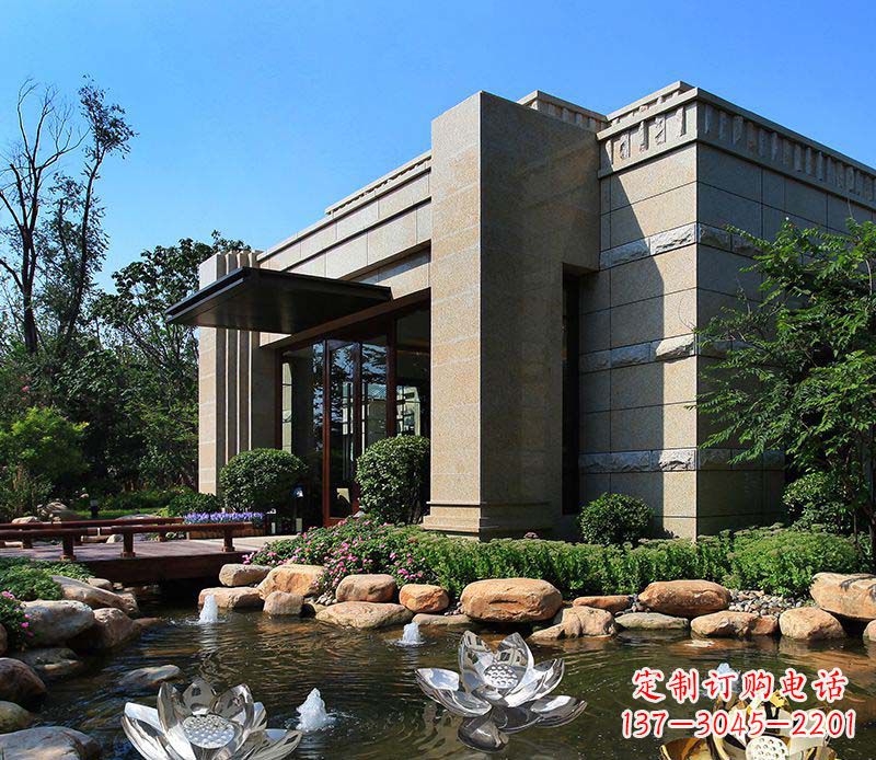 周口别墅不锈钢镜面莲花雕塑