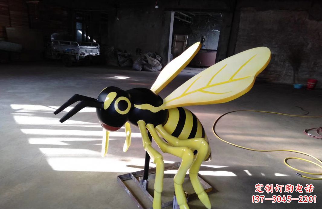 周口玻璃刚仿真蜜蜂雕塑