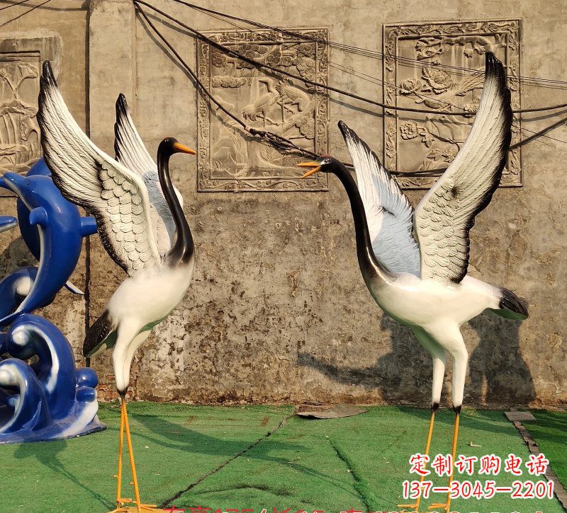 周口玻璃钢对望仙鹤雕塑