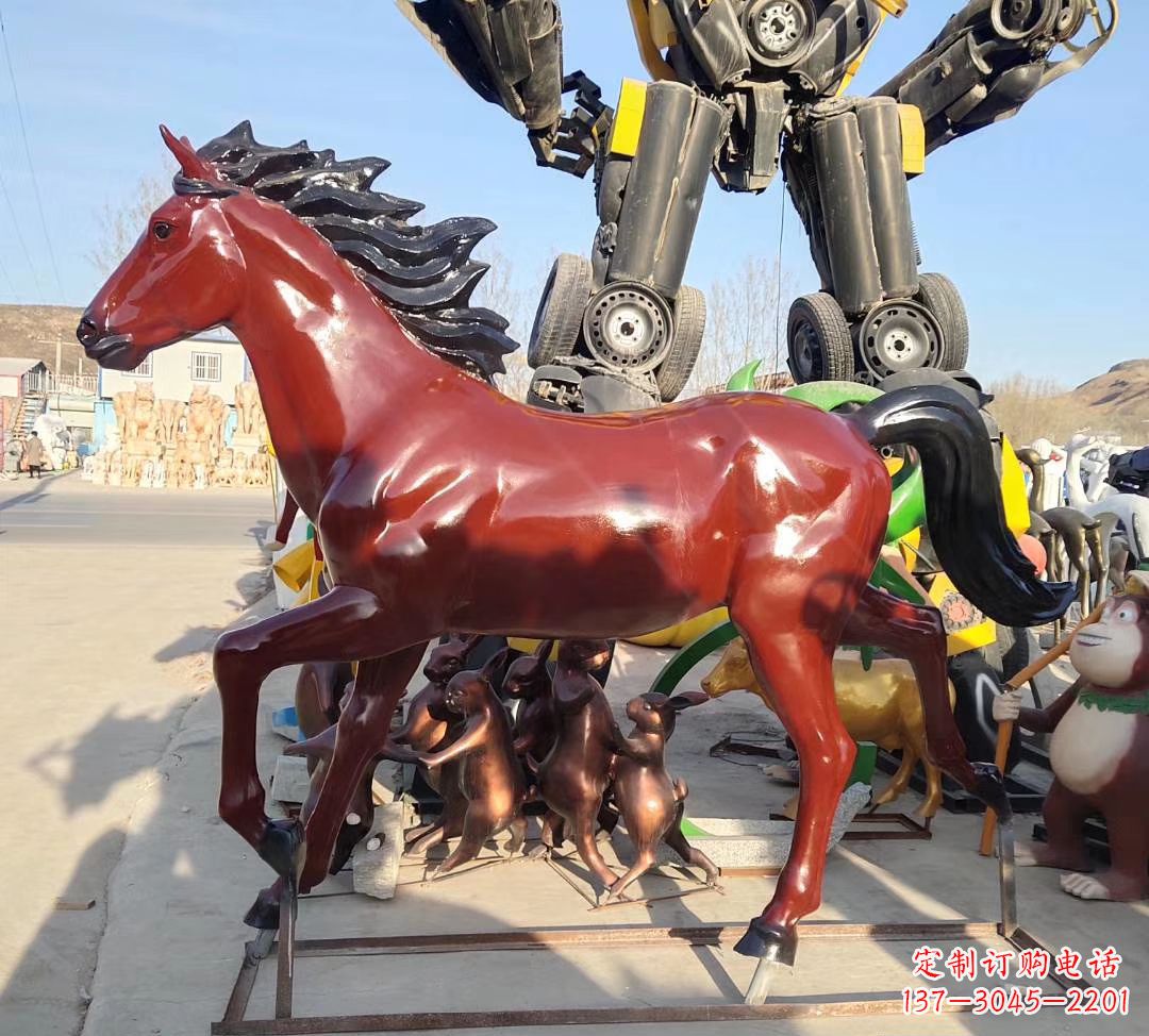 周口玻璃钢奔马雕塑
