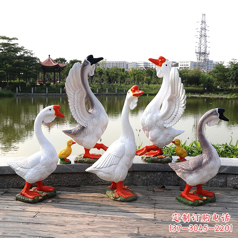 周口玻璃钢仿真大白鹅雕塑-公园园林水景动物摆件