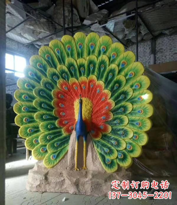 周口玻璃钢仿真动物孔雀雕塑