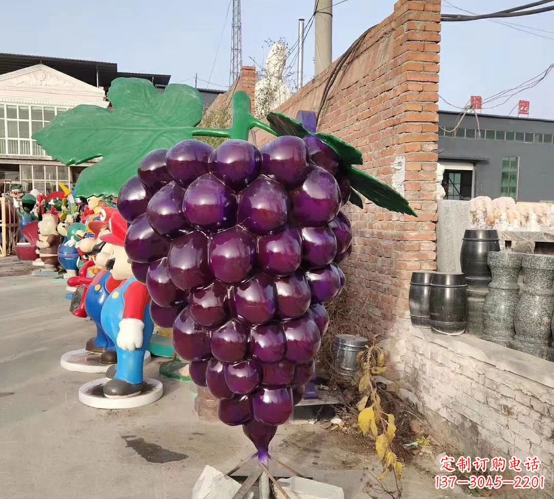 周口仿真玻璃钢葡萄雕塑