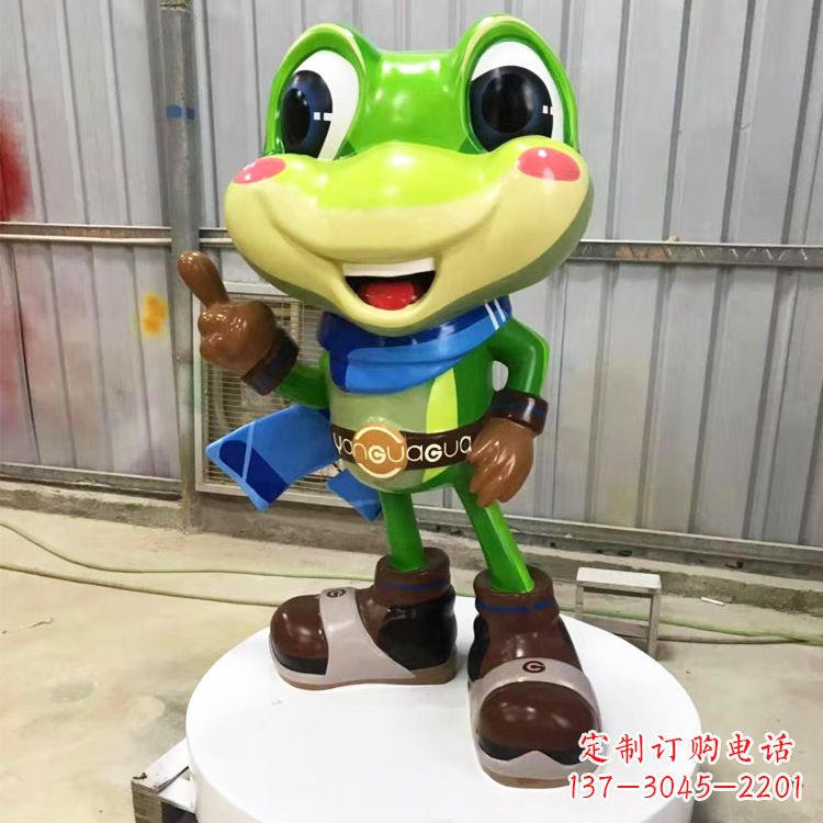 周口玻璃钢青蛙雕塑——为商场儿童游乐场增添点缀