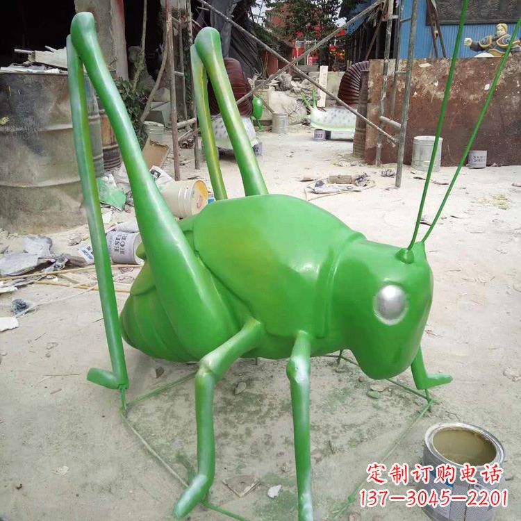 周口玻璃钢蝗虫雕塑精美的艺术造型