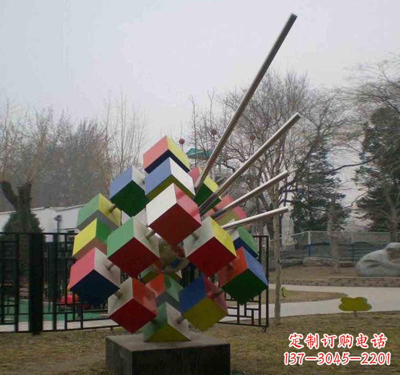 周口不锈钢彩色魔方雕塑艺术与智慧的结合