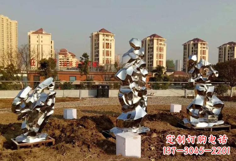 周口不锈钢太湖石雕塑给人以美的视觉体验