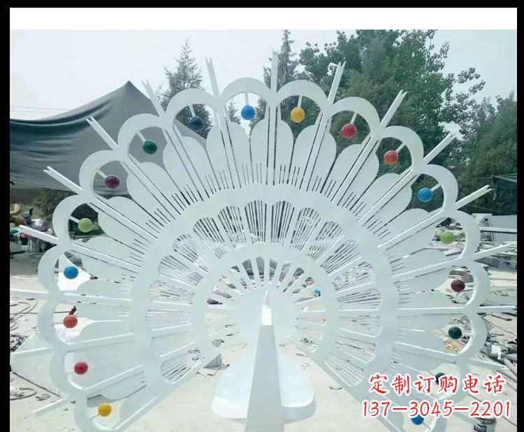 周口精美不锈钢孔雀雕塑