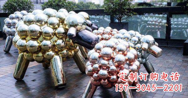 周口不锈钢羊雕塑艺术与美感相结合