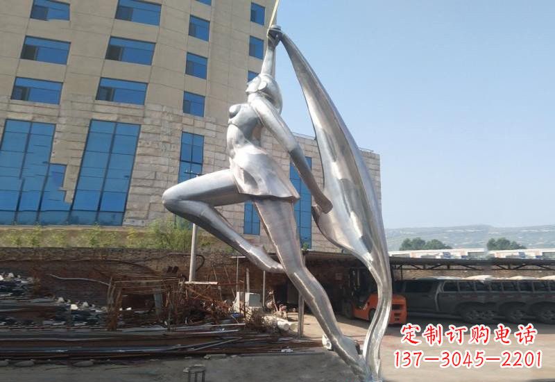 周口不锈钢女孩雕塑