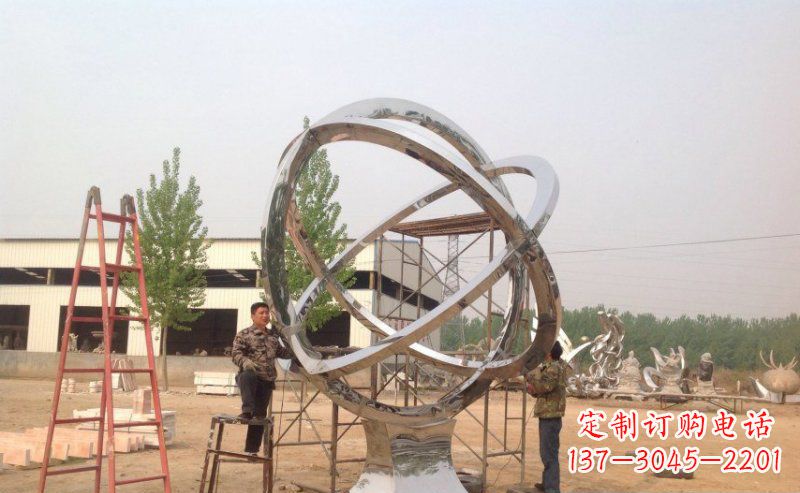 周口不锈钢抽象圆环雕塑。
