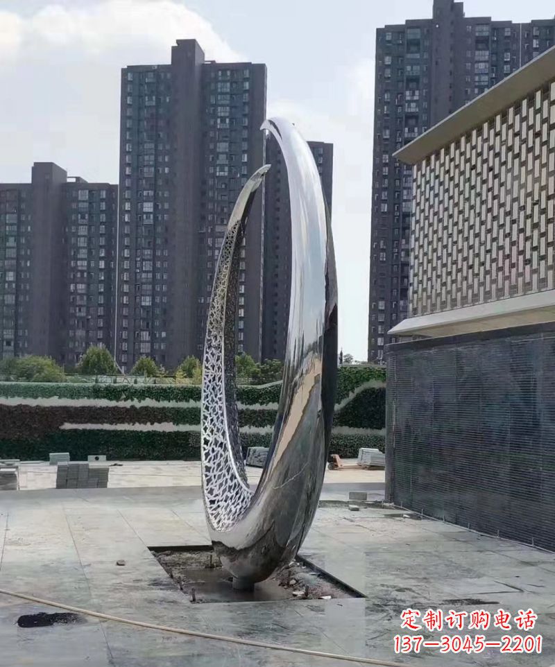 周口精美不锈钢月亮雕塑