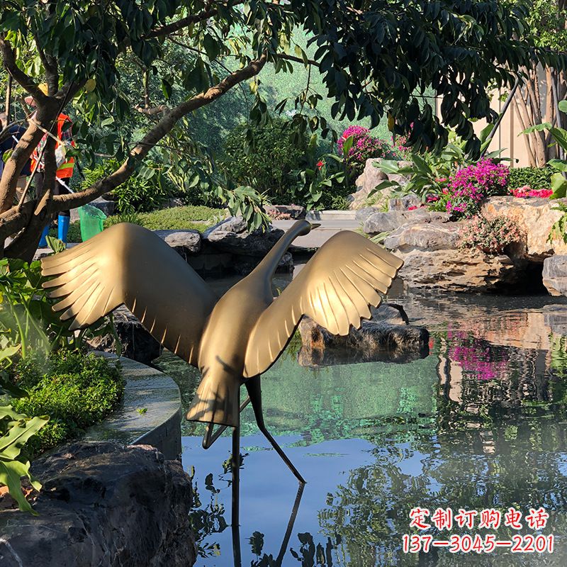 周口不锈钢动物鹤雕塑精美艺术品