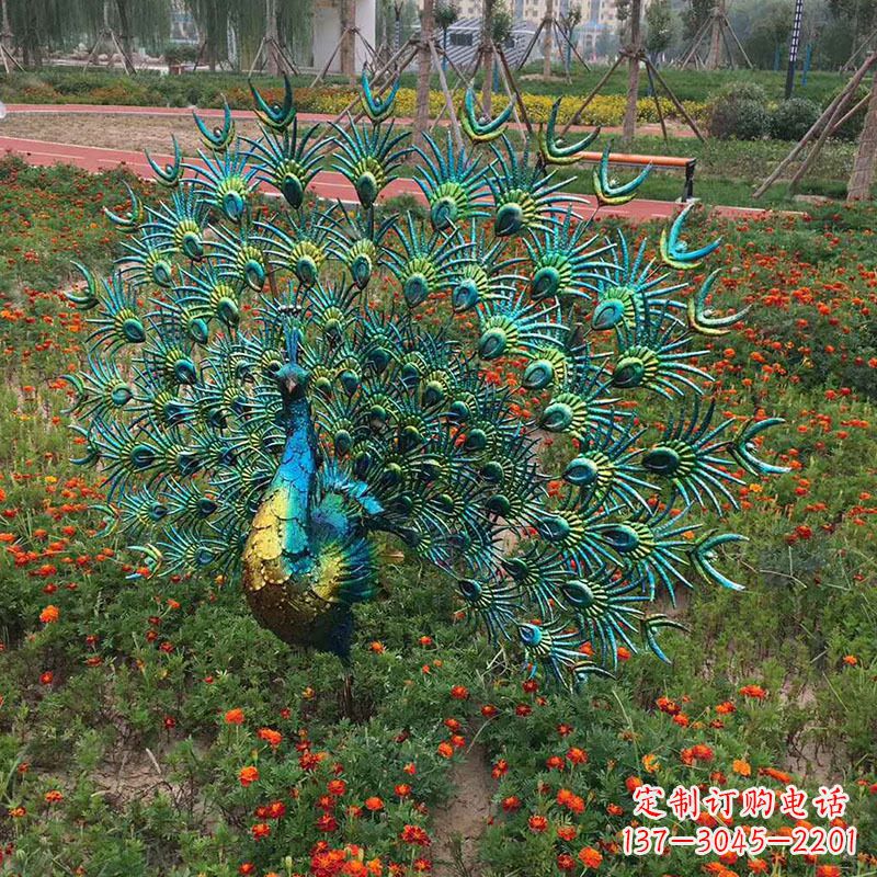 周口不锈钢仿真孔雀雕塑传承精美绝伦