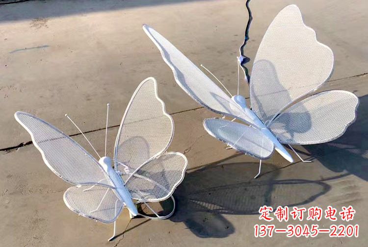 周口不锈钢钢丝网格蝴蝶雕塑——灯光下的灵动之美
