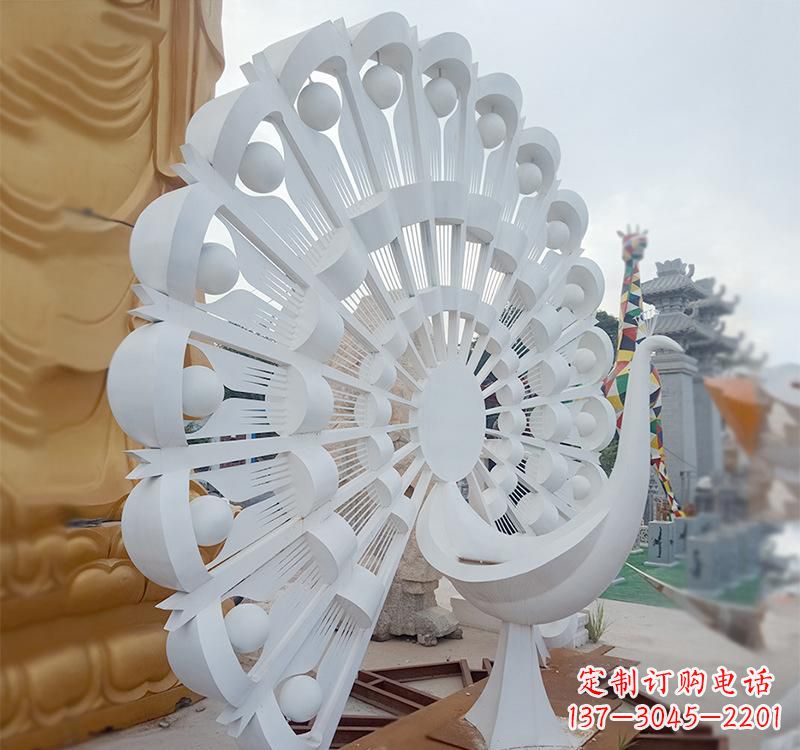 周口不锈钢孔雀雕塑美丽的艺术品