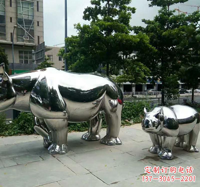 周口不锈钢犀牛雕塑把大自然带入城市