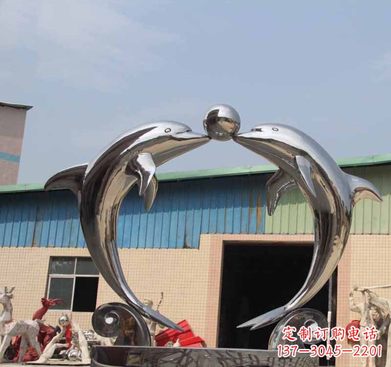 周口海豚之恋——不锈钢公园镜面海豚顶球雕塑
