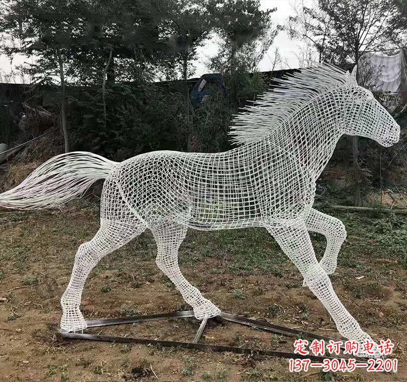 周口不锈钢公园镂空奔马雕塑——给城市带来动感