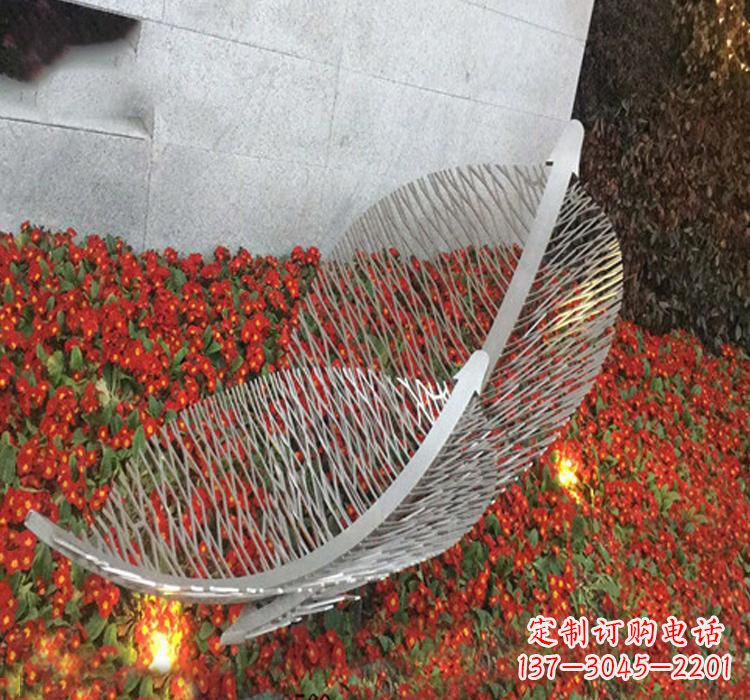 周口不锈钢公园镂空树叶雕塑——精致艺术品