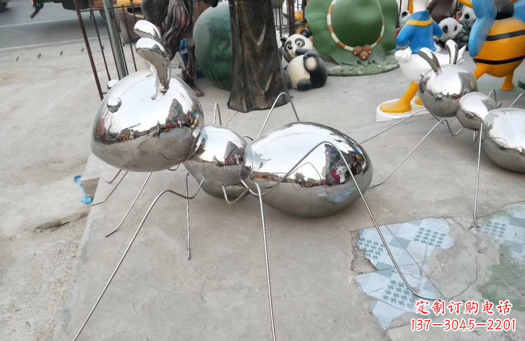 周口精致雕塑——不锈钢蚂蚁