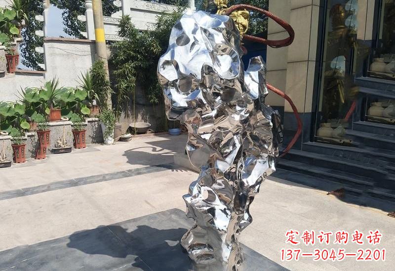 周口太湖石雕塑传承中华文化精髓