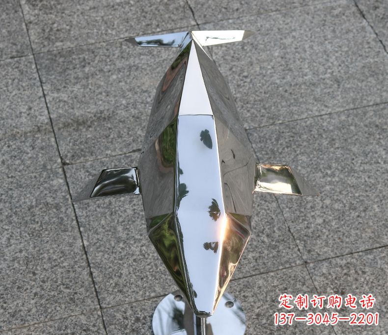 周口海豚雕塑令不锈钢广场更加灿烂