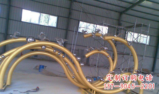 周口海鸥景观以不锈钢雕塑点亮海岸