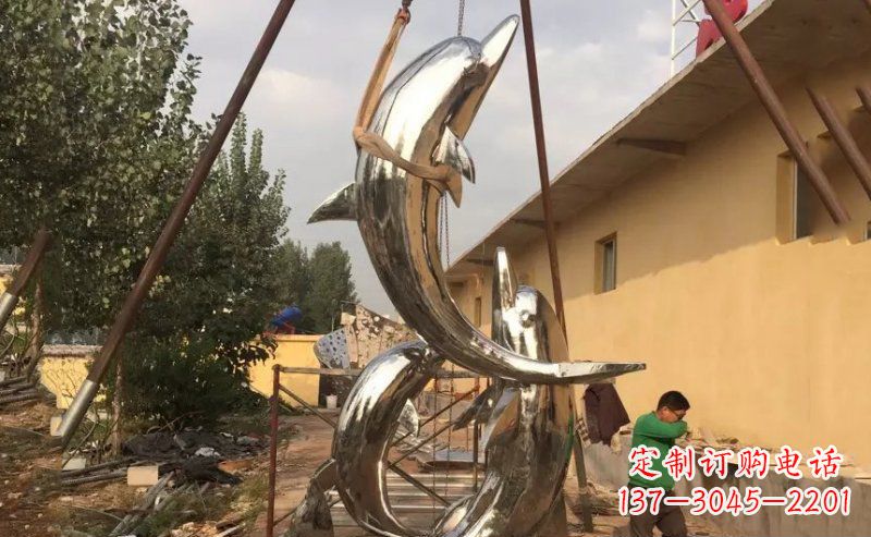 周口不锈钢海豚雕塑美丽而又神秘