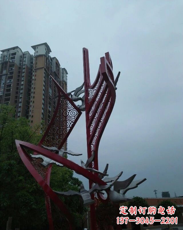 周口不锈钢祥云纹船帆雕塑