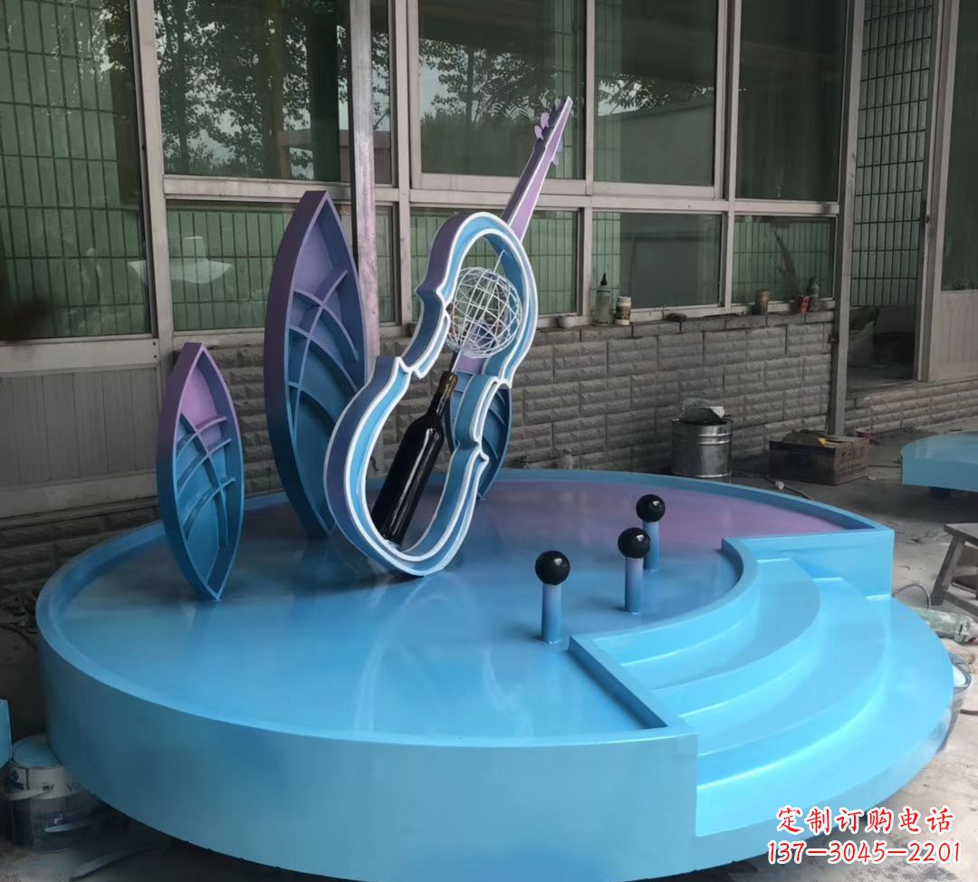 周口大提琴雕塑精致的艺术瑰宝