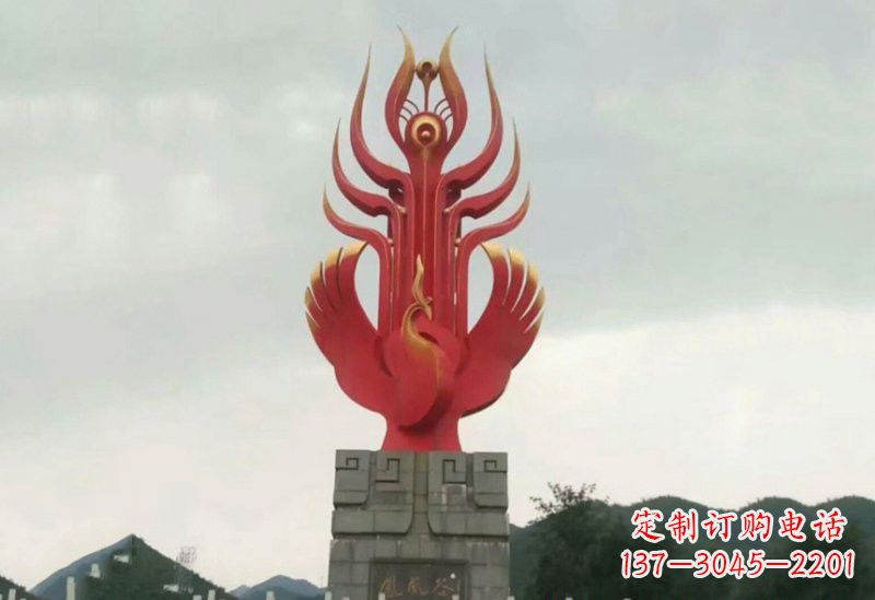 周口凤凰雕塑美丽传奇的象征