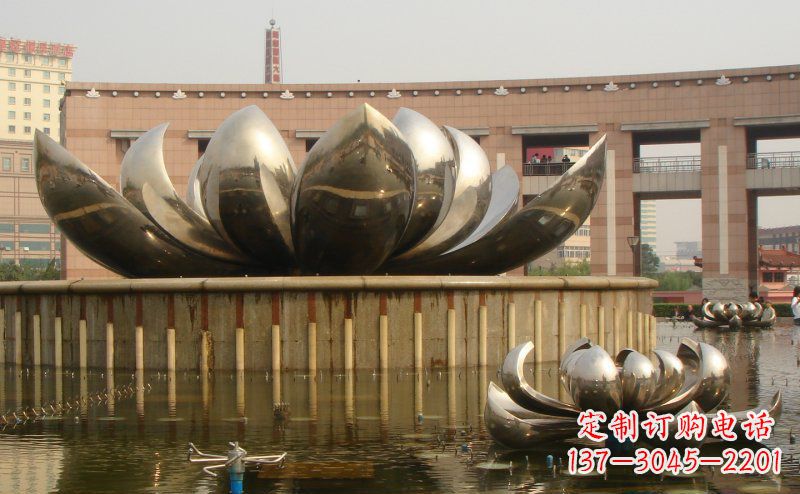 周口不锈钢莲花雕塑一种精美的艺术品