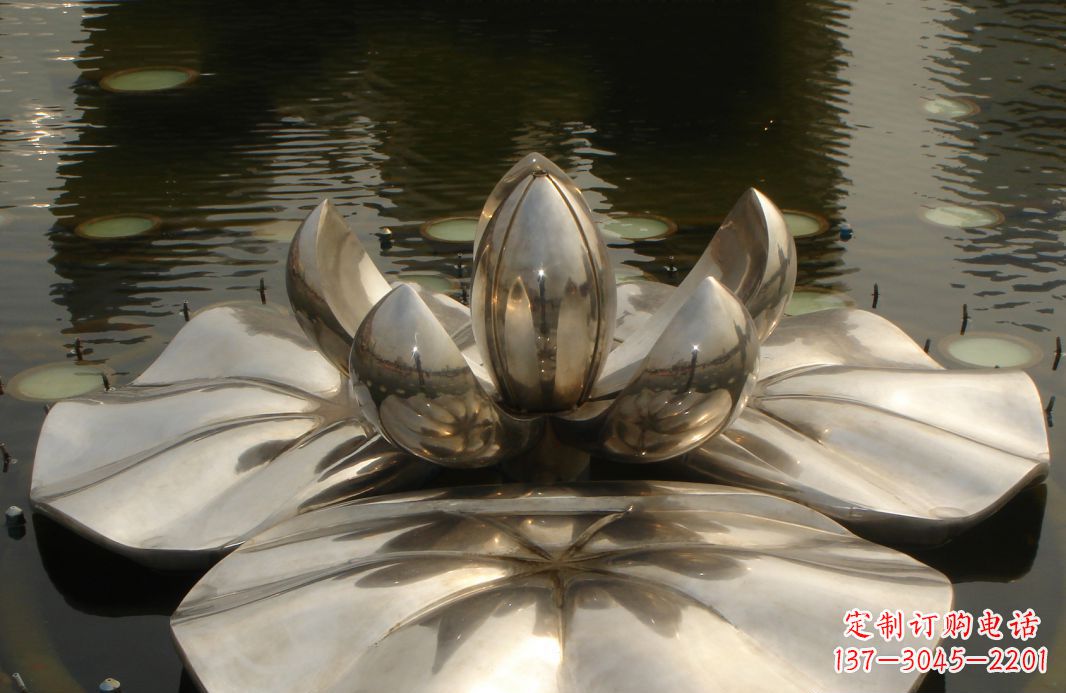 周口不锈钢莲花雕塑绚丽多彩的艺术之美