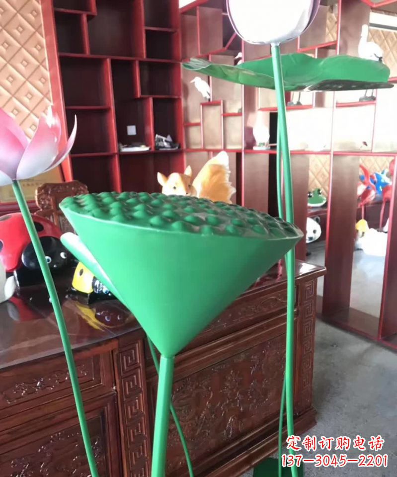 周口不锈钢莲藕雕塑引领现代景观艺术