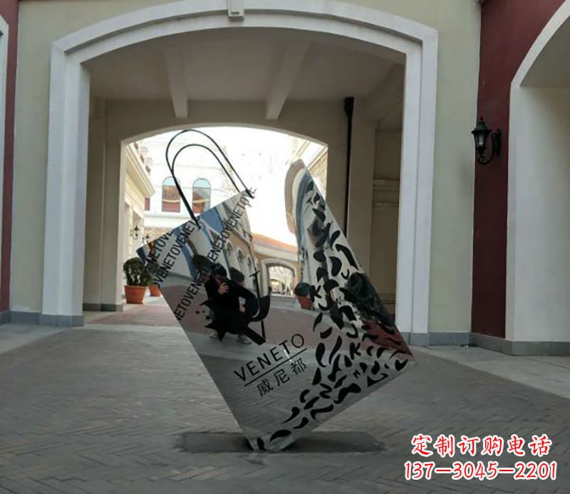 周口不锈钢镂空购物袋雕塑——艺术精美的装饰品