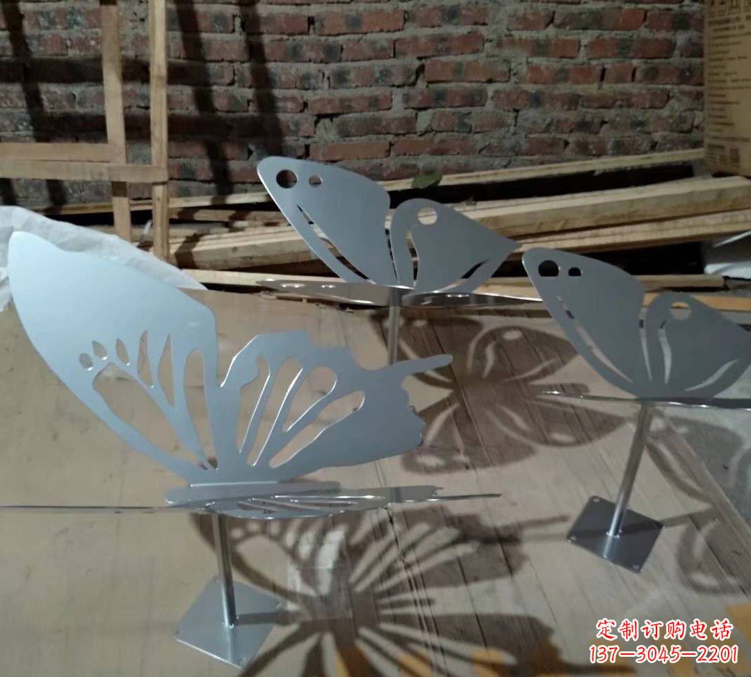周口蝴蝶之舞不锈钢镂空蝴蝶景观雕塑