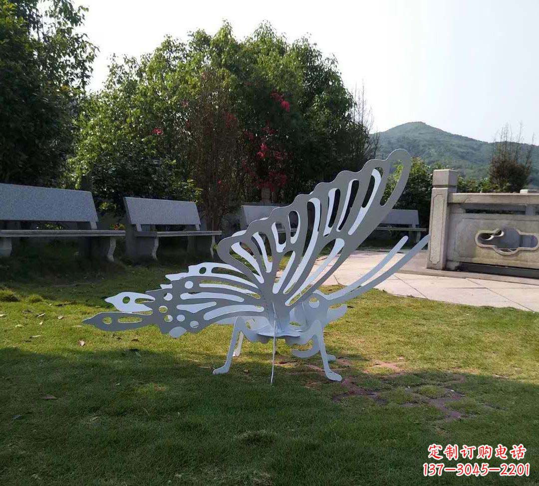 周口不锈钢镂空蝴蝶装饰雕塑精美雕塑点缀美好生活
