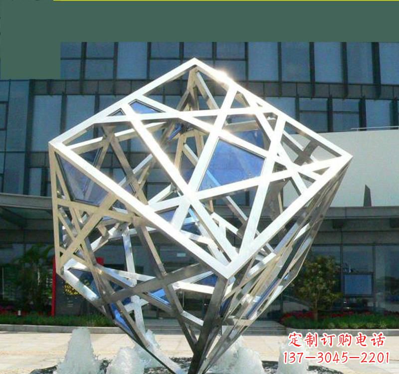 周口不锈钢镂空魔方雕塑艺术与智慧的完美结合