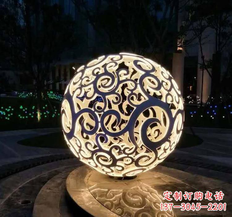 周口不锈钢镂空球喷泉雕塑艺术性的水景装饰