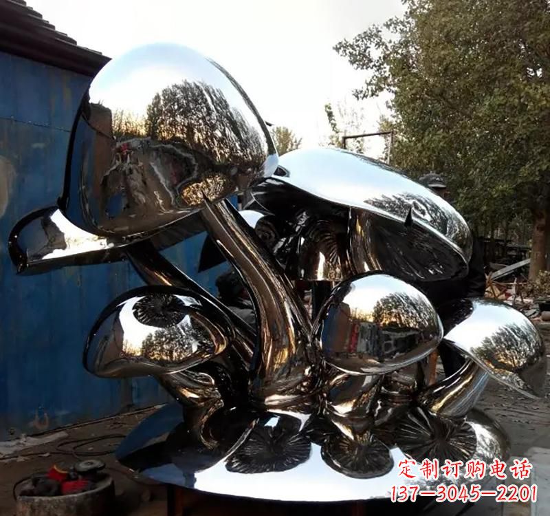 周口不锈钢蘑菇雕塑给空间增添活力
