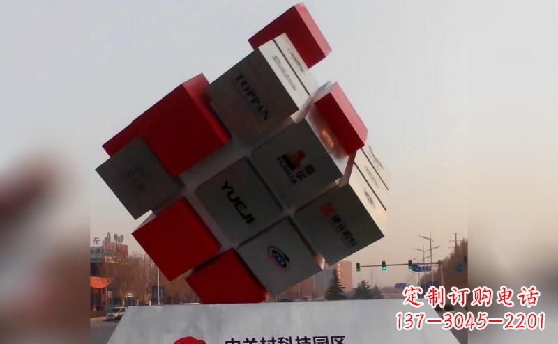 周口不锈钢魔方雕塑艺术精灵的精彩表现