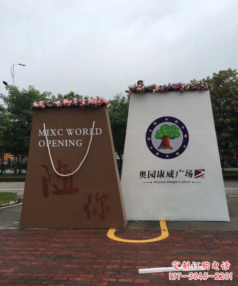 周口不锈钢购物袋雕塑给城市景观带来新的灵感