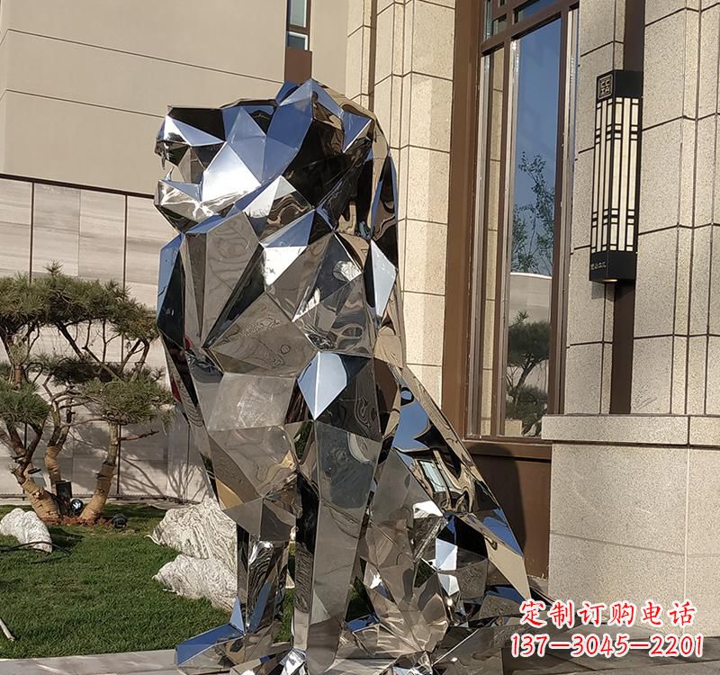 周口不锈钢狮子雕塑精美而又富有艺术感