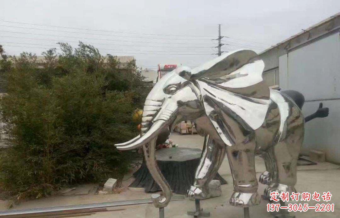 周口大象雕塑为售楼部装饰点缀
