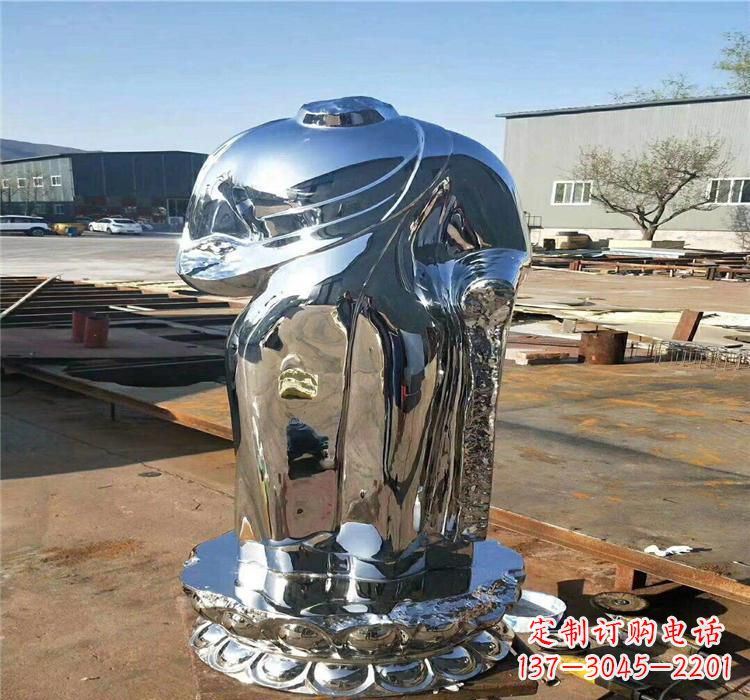 周口太湖石雕塑精美的艺术之作