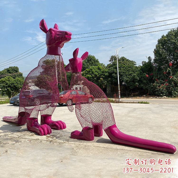 周口不锈钢袋鼠雕塑给公园带来美好景观