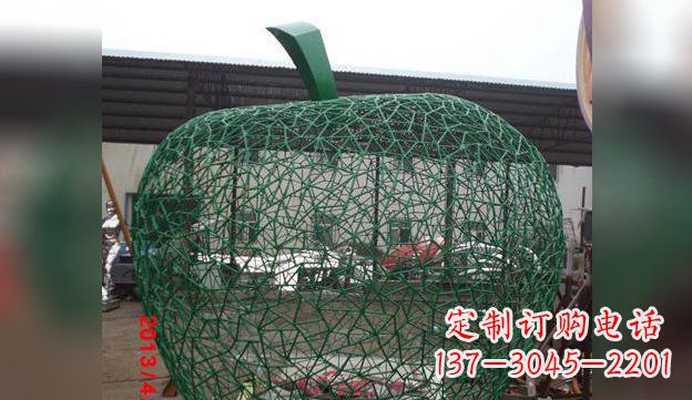 周口不锈钢网制作的苹果雕塑——精致且耐久