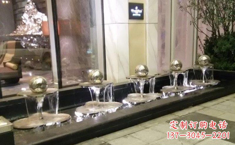 周口不锈钢小喷泉雕塑美丽之灵