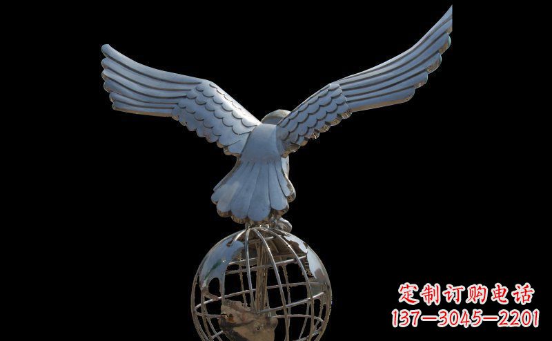 周口雄鹰的翱翔——不锈钢雄鹰雕塑